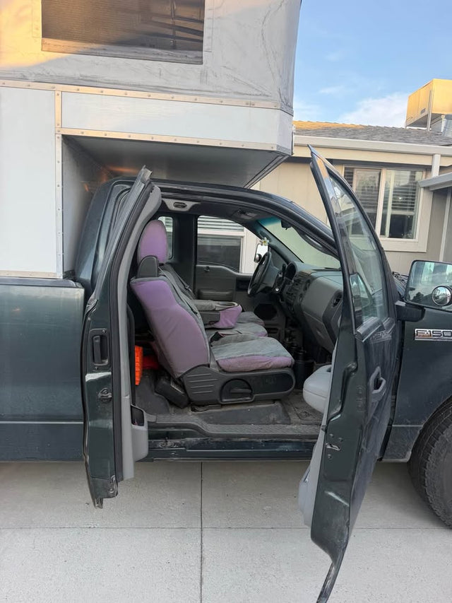 2004 Ford F150 Regular Cab · XLT Pickup 2D 8 ft — photo 3