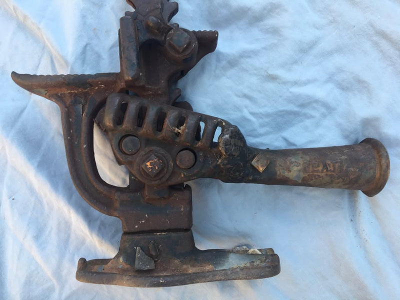 Antique Hi Lift Jack Handyman Jack 32" in Farmington, NM (photo 2) — photo 2