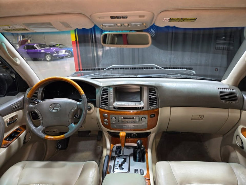 2004 Lexus LX 470 Leather - Clean Carfax in Addison, IL (photo 4) — photo 4