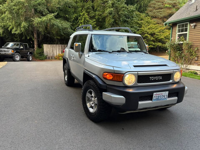 2008 Toyota FJ Cruiser in Gig Harbor, WA (photo 2) — photo 2