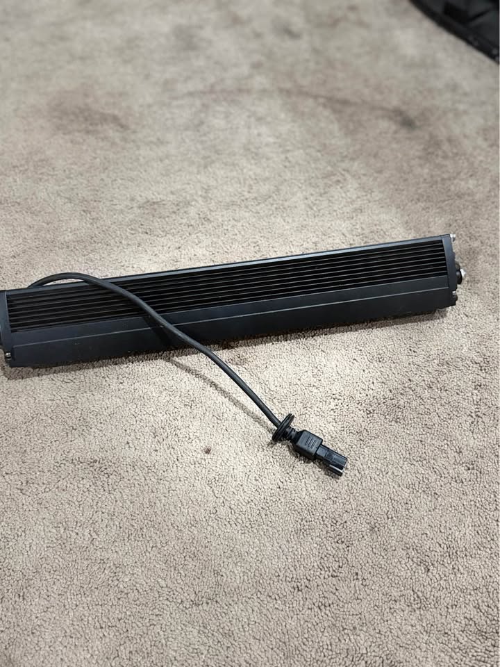 Genuine Diode Dynamics Stage Series LED Light Bar w/ Mounting Brackets in Manassas, VA (photo 3) — photo 3