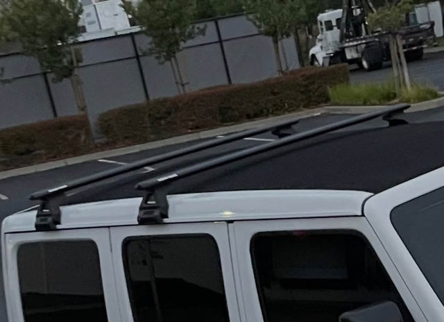 Rhino Rack RL110 Roof Rack — photo 2