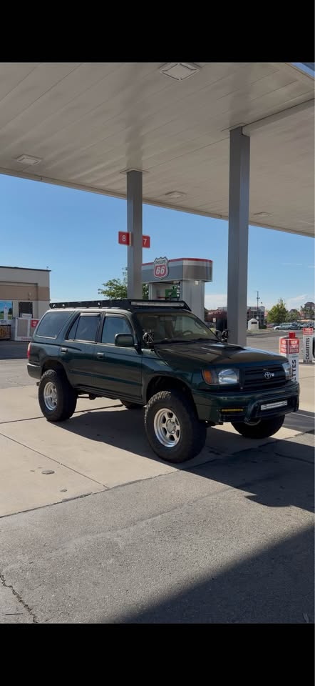 1999 Toyota 4Runner · SR5 Premium Sport Utility 4D in Layton, UT (photo 4) — photo 4