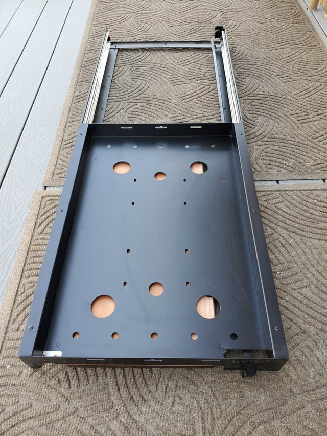 DOMETIC FRONT RUNNER CARGO SLIDE/FRIDGE SLIDE 35L TO 45L, BUILT IN CUTTING BOARD — photo 3