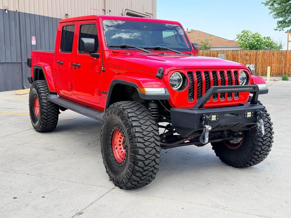 2020 Jeep Gladiator · Overland Pickup 4D 5 ft (photo 10) — photo 10
