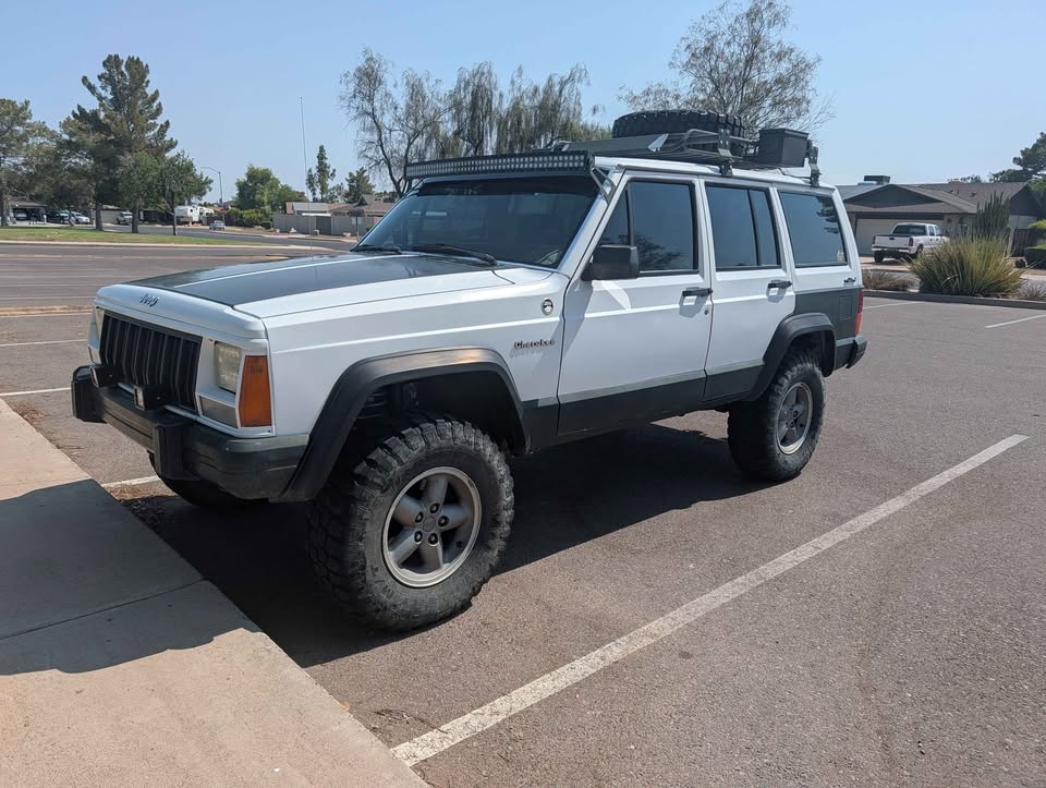 1991 Jeep Cherokee XJ in Phoenix, AZ (photo 4) — photo 4