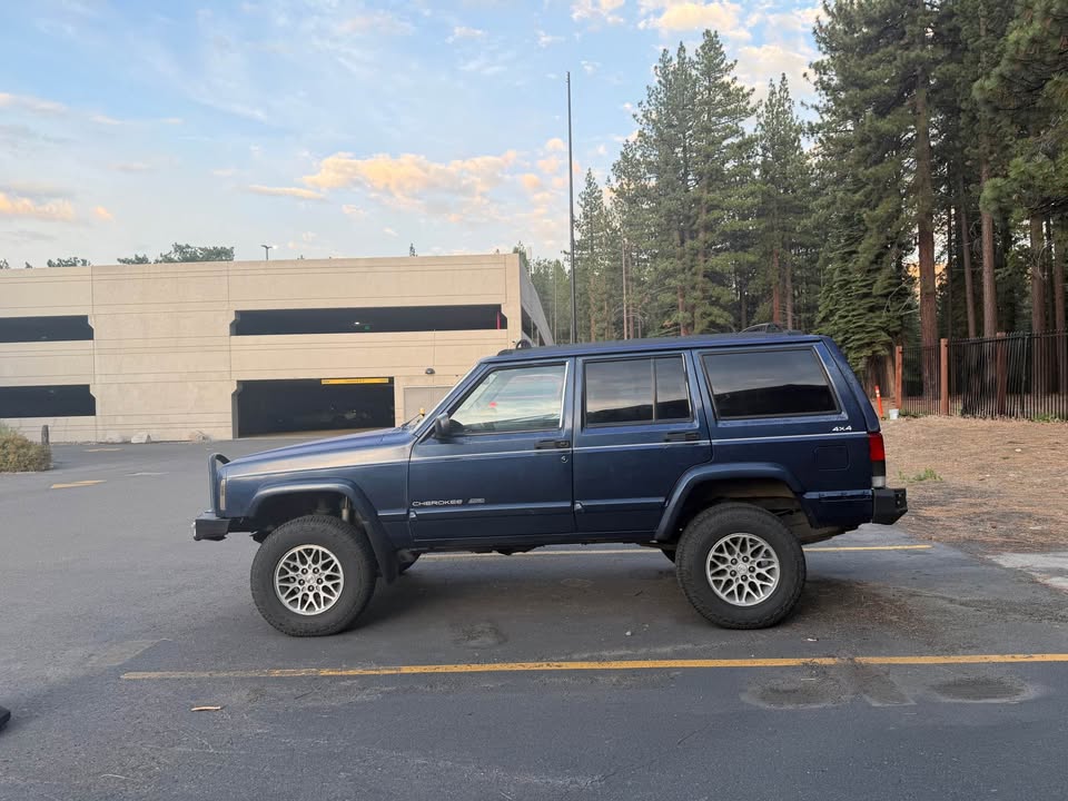 1997 Jeep Cherokee · Country Sport Utility 4D in Minden, NV (photo 2) — photo 2