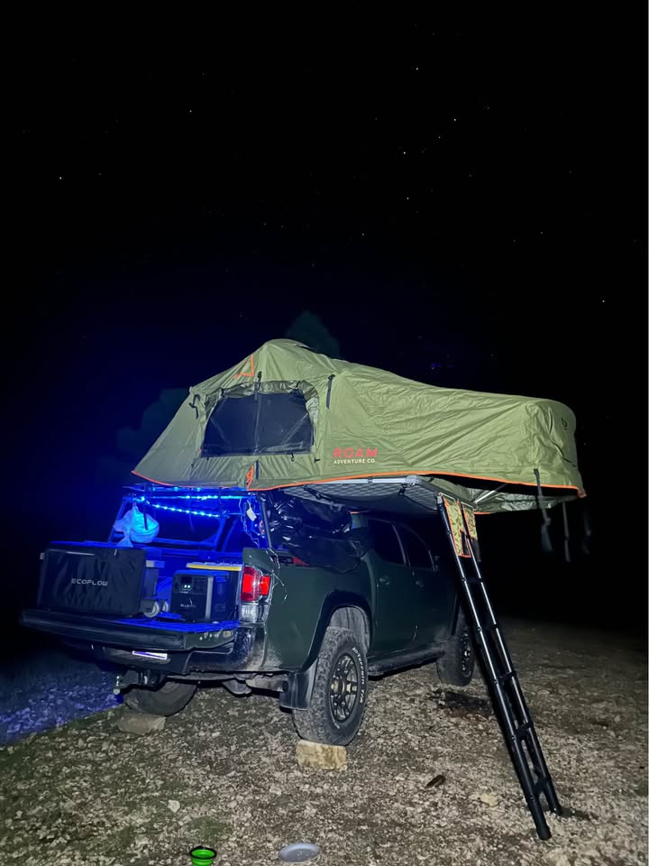 Roam Vagabond RTT w/annex & Body Armor Universal Mid-Size Overland Rack in Mesa, AZ (photo 4) — photo 4