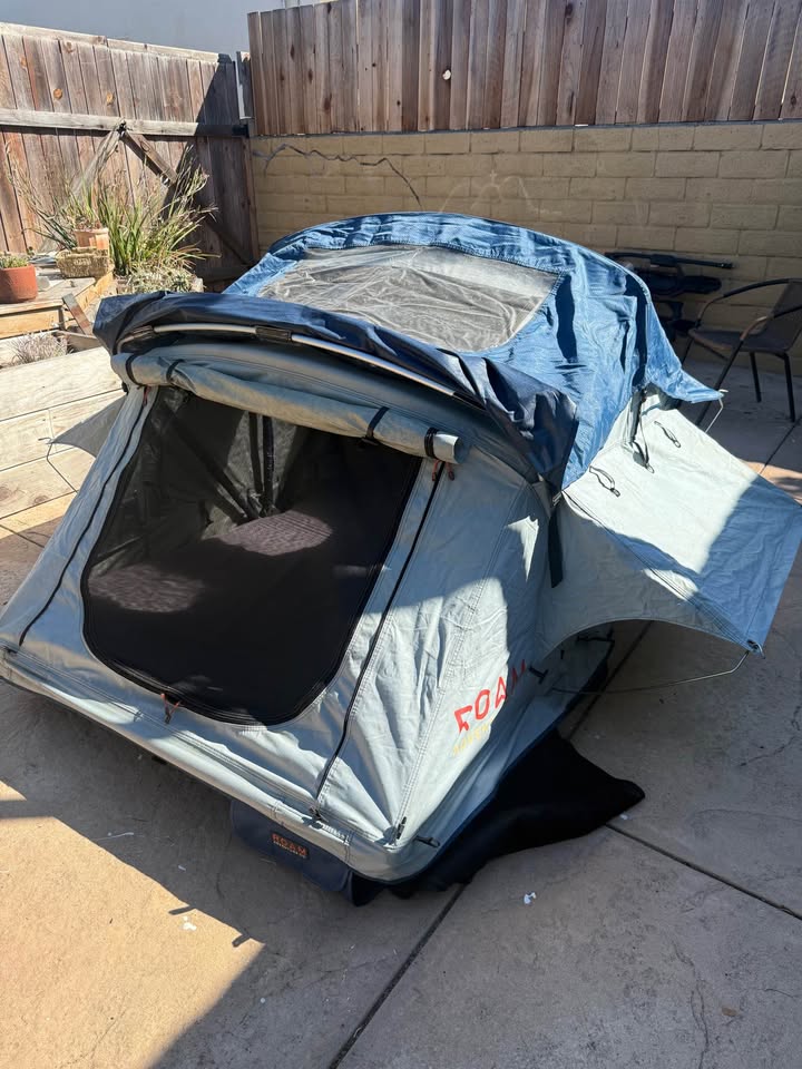 Roam Vagabond Rooftop Tent RTT in Palo Alto, CA (photo 4) — photo 4