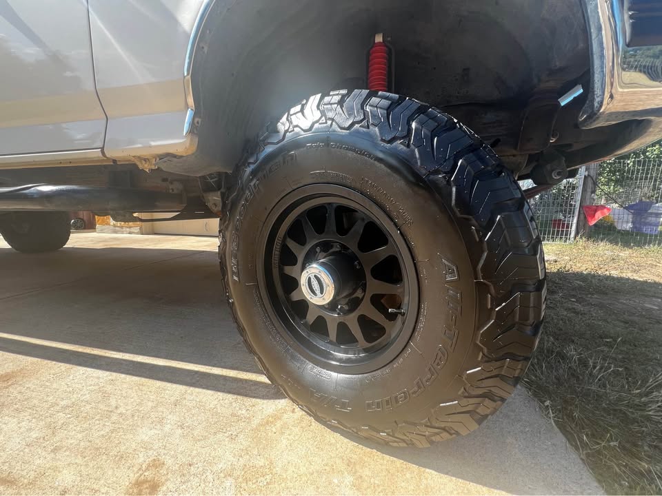 1997 Ford F-350 · XLT Pickup 4D 8 ft in Dripping Springs, TX (photo 6) — photo 6