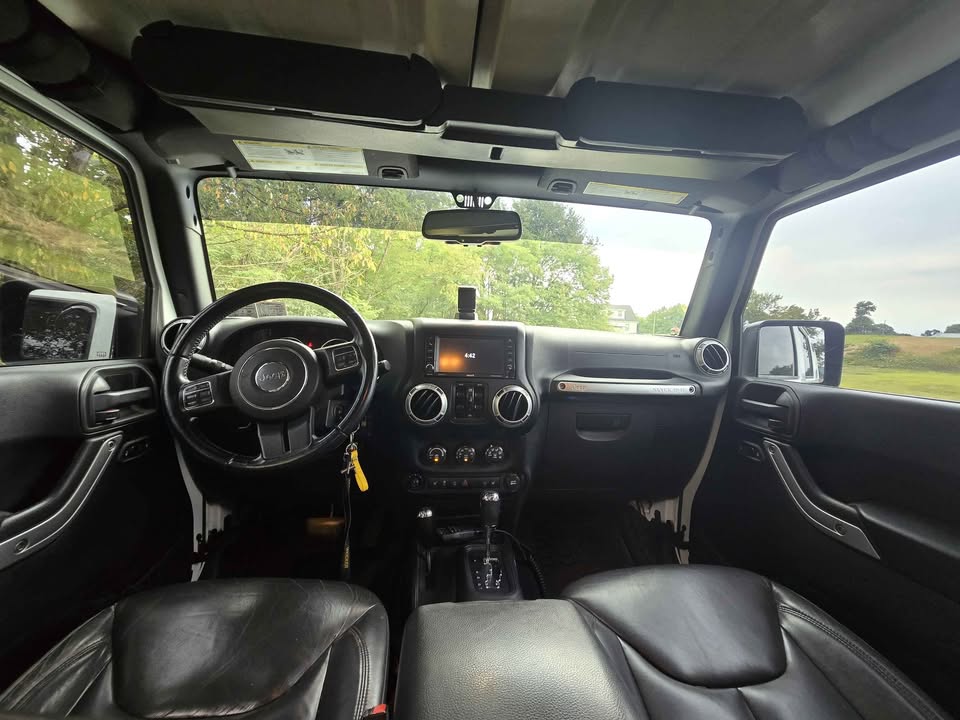 2015 Jeep Wrangler Unlimited · Rubicon Sport Utility 4D in Carlisle, PA (photo 10) — photo 10