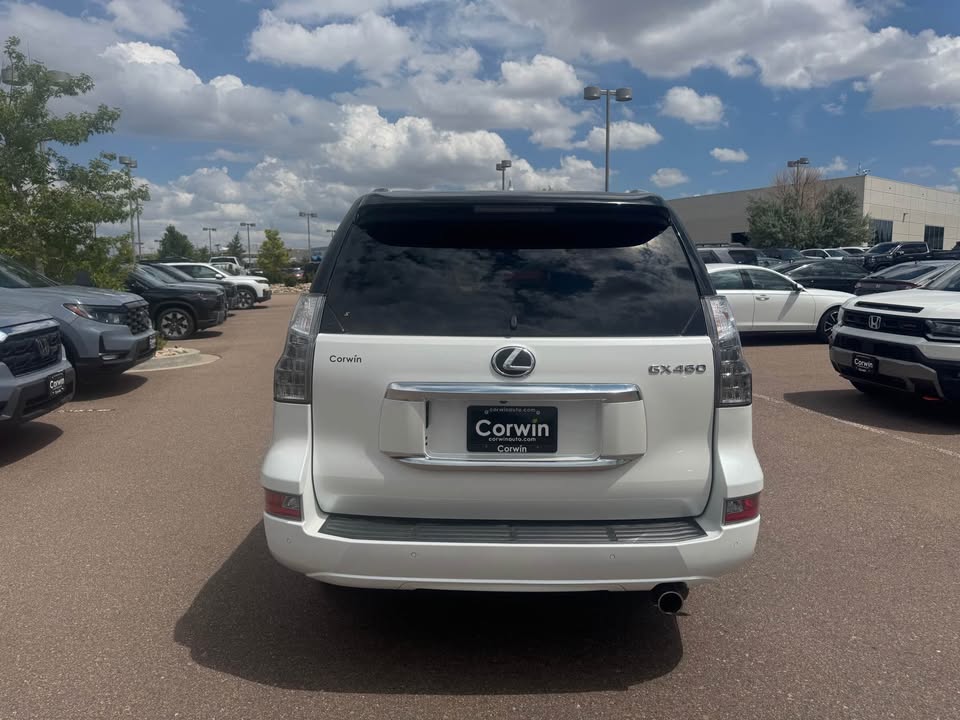 2023 Lexus GX · GX 460 Luxury Sport Utility 4D (photo 4) — photo 4
