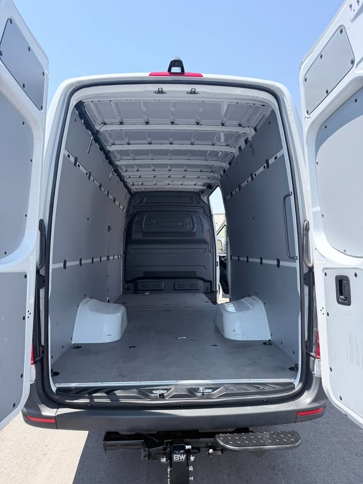 2025 Mercedes-Benz Sprinter 3500 170" High Roof W/ High Output Diesel in Salt Lake City, UT (photo 5)