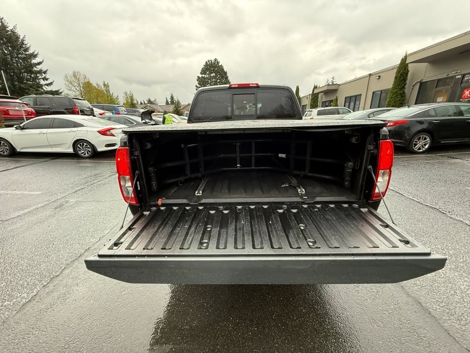 2015 Nissan FRONTIER SV in Federal Way, WA (photo 11) — photo 11
