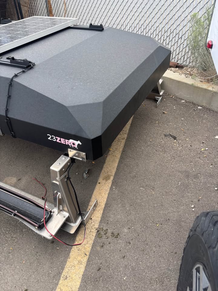 23Zero Armadillo A3 Hard Shell Roof Top Tent in Midvale, UT (photo 4) — photo 4