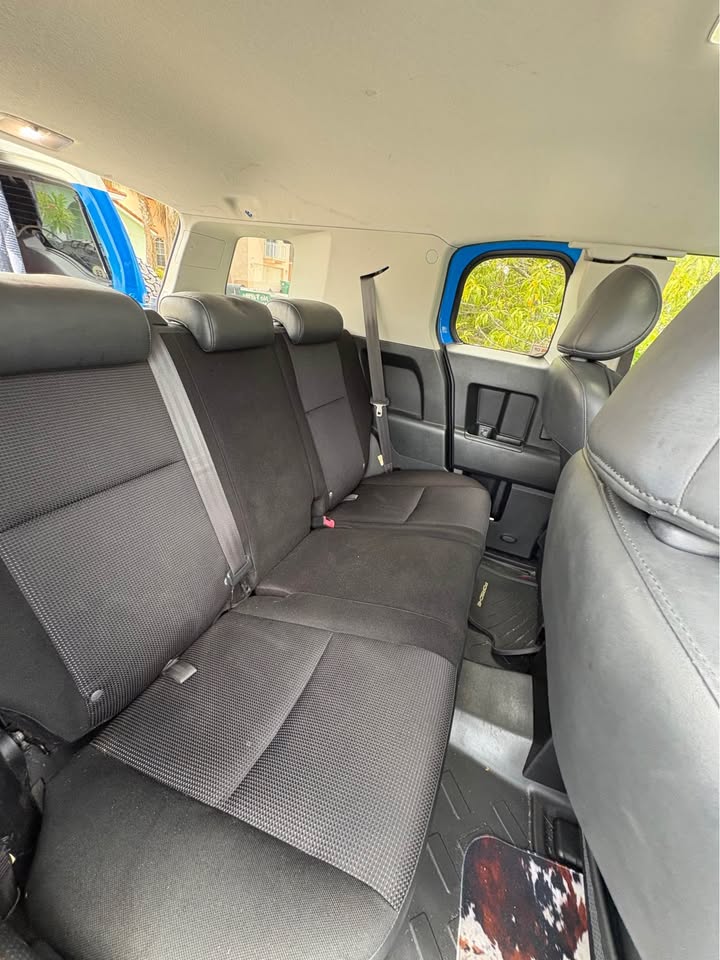 Blue Toyota FJ Cruiser with roof rack. 2007 Toyota FJ Cruiser 4x4 - Clean Title - Well Maintained
P in Miami, FL (photo 7) — photo 7