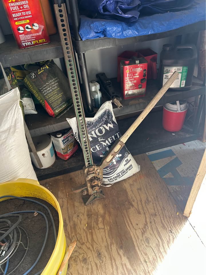 vintage Hi-Lift / Handyman Farm Jack i have 2 jacks in Vernal, UT (photo 5) — photo 5