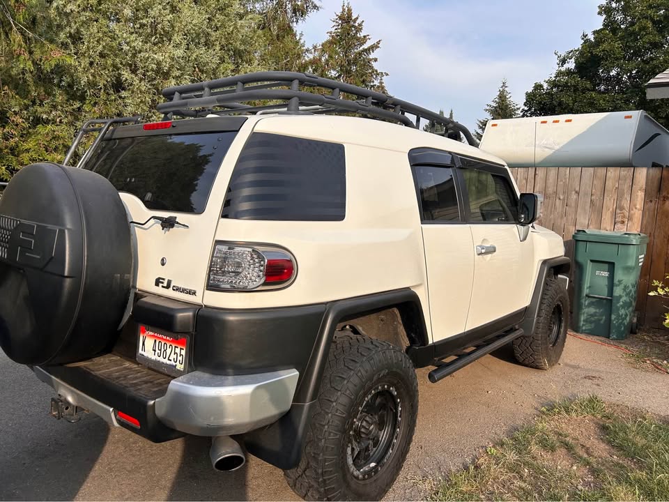 2014 Toyota FJ Cruiser in Post Falls, ID (photo 4)