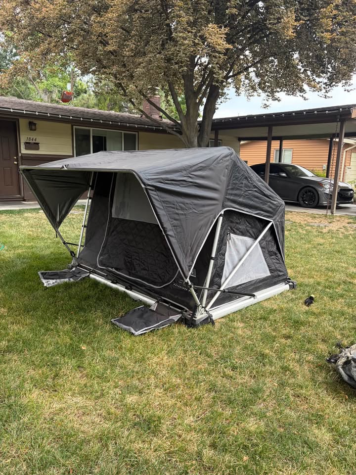 Free Spirit Recreation Adventure Series 3 Rooftop Tent – 55” in Boise, ID (photo 2) — photo 2