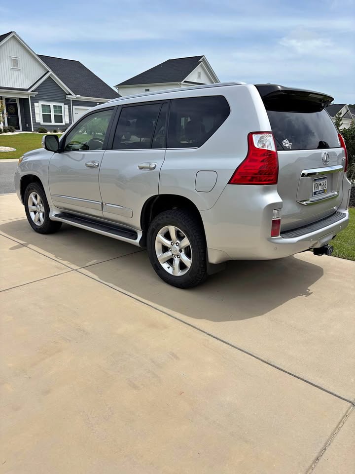 2012 Lexus GX460 (photo 1) — photo 1