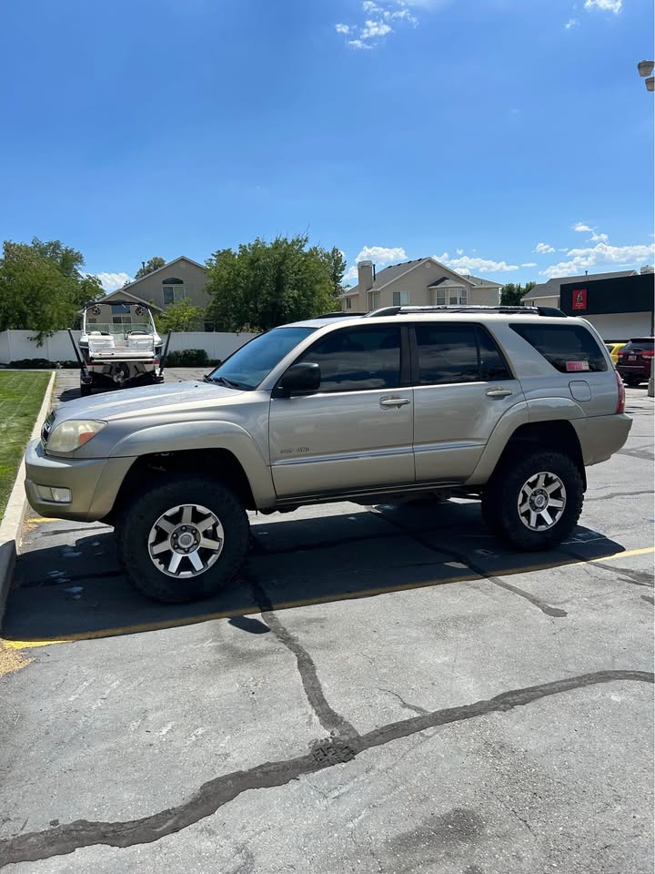 2005 Toyota 4Runner · SR5 Sport Utility 4D in Salt Lake City, UT (photo 3)