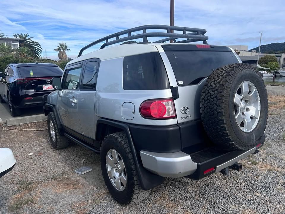 2008 Toyota FJ Cruiser in San Rafael, CA (photo 3) — photo 3