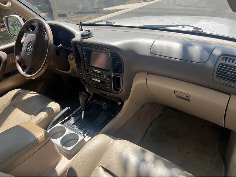 2002 Toyota Landcruiser · Sport Utility 4D (photo 9) — photo 9