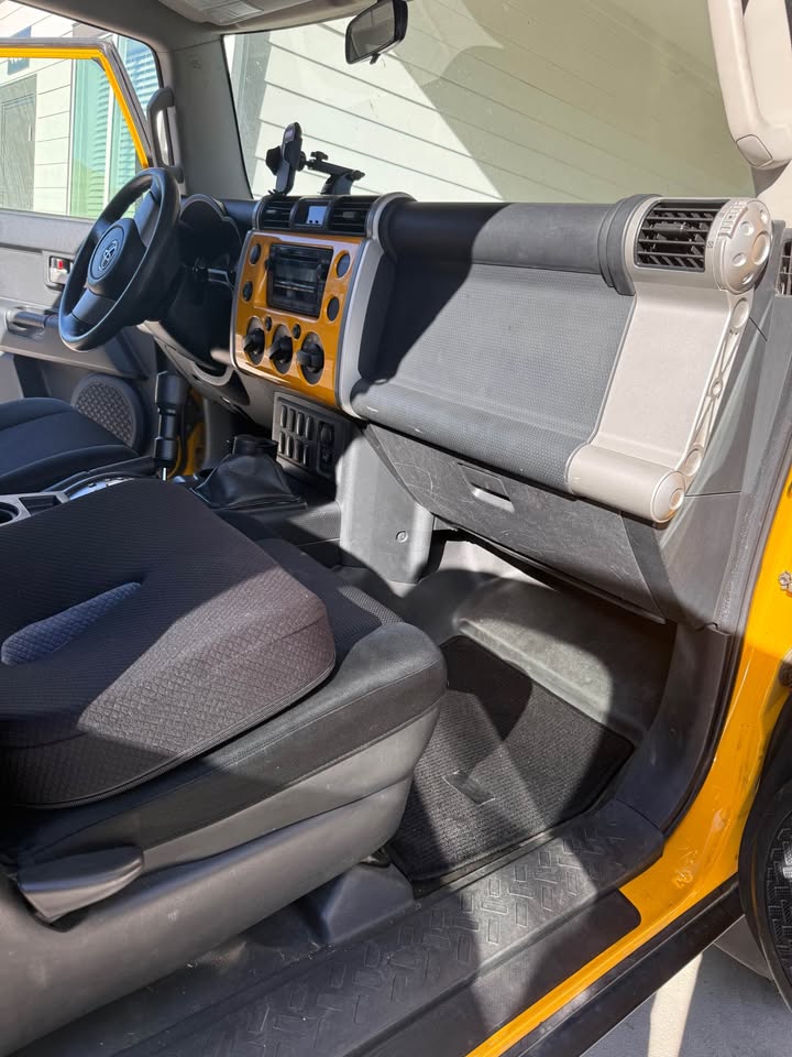 2008 Toyota FJ Cruiser · Sport Utility 2D in Windsor, CO (photo 10) — photo 10
