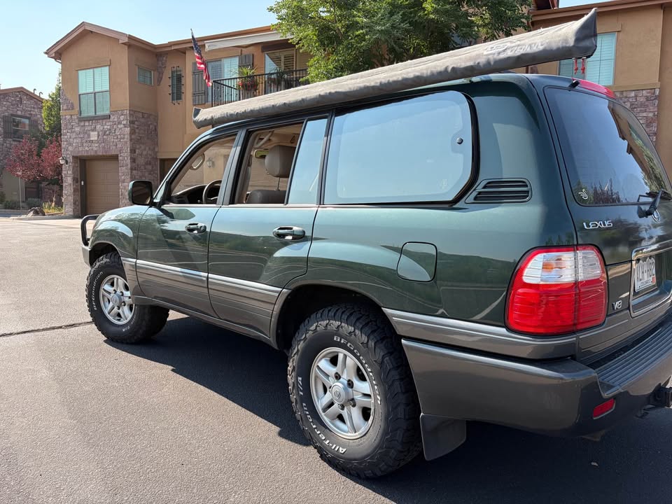 1999 Lexus lx 470 in Denver, CO (photo 2) — photo 2