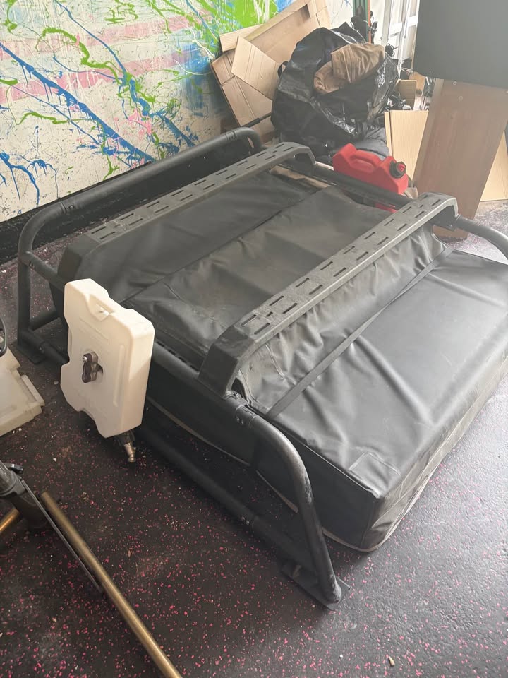 Smittybilt tent and body armor rack for Tacoma (photo 4) — photo 4
