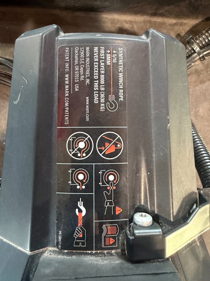 Warn 8000LB Winch in Glendale, AZ (photo 2) — photo 2