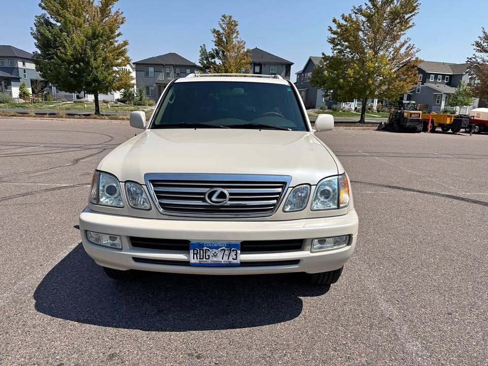 2005 Lexus LX · LX 470 Sport Utility 4D (photo 1)