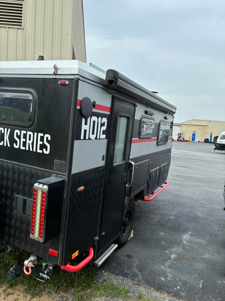 2022 Black Series HQ12, UNIQUE RV in Harrisburg, PA (photo 4) — photo 4