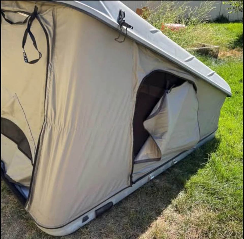 James Baroud Space EVO Rooftop Tent No Condensation Issues RTT Hardshell in Post Falls, ID (photo 3) — photo 3