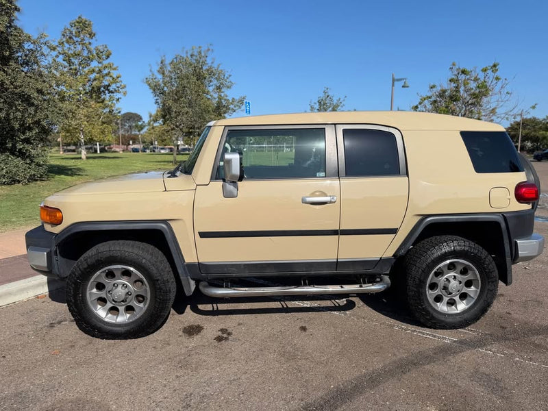 2014 Toyota FJ Cruiser 4x4 105k (photo 6) — photo 6