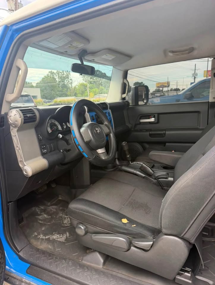 2007 Toyota FJ Cruiser · Sport Utility 2D in Lafayette, LA (photo 6) — photo 6