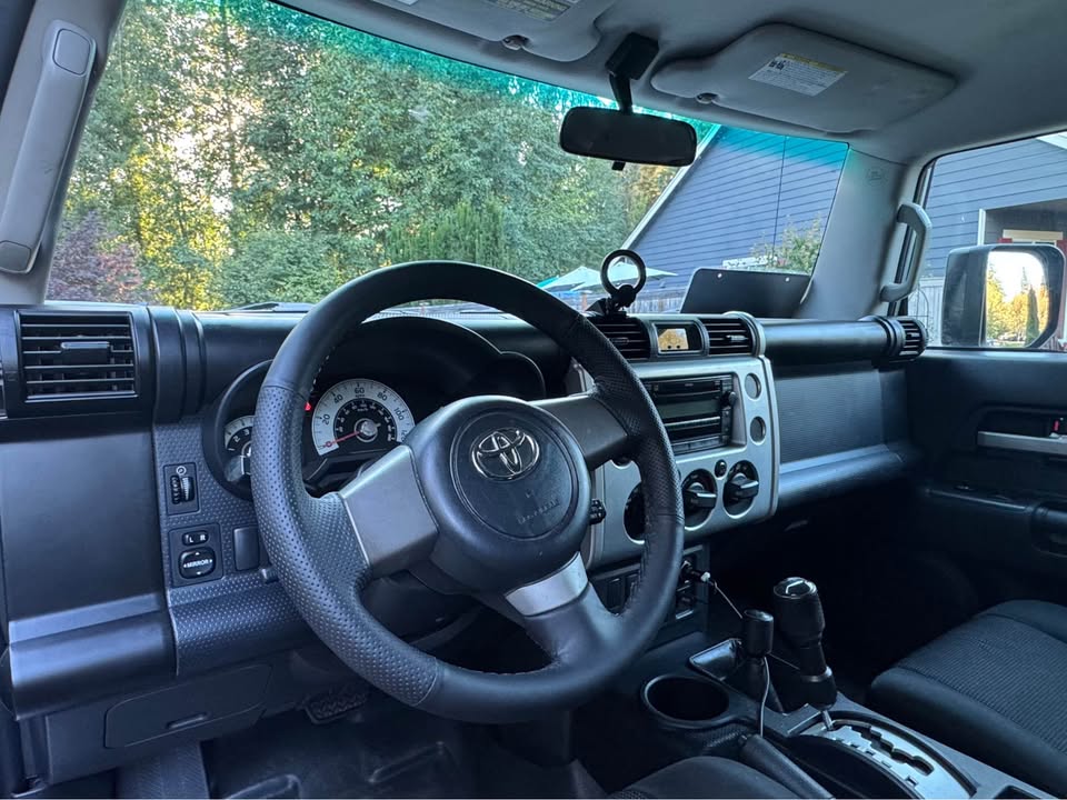 2007 Toyota FJ Cruiser · Sport Utility 2D in Lake Stevens, WA (photo 11) — photo 11