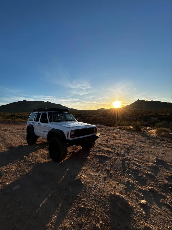 2001 Jeep Cherokee · Classic Sport Utility 4D (photo 10) — photo 10