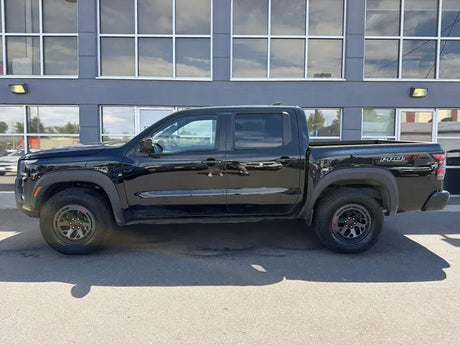 2026 Nissan Frontier Crew Cab PRO-4X 4x4 in Aurora, CO (photo 4)