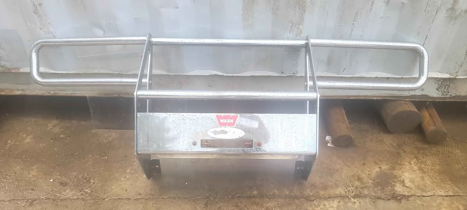 Vintage Chrome Warn Brush Guard and Winch Mounting Plate in Sandy, OR (photo 2)