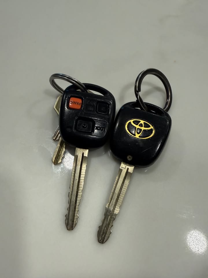 2010 Toyota FJ Cruiser 4WD in Austin, TX (photo 2) — photo 2