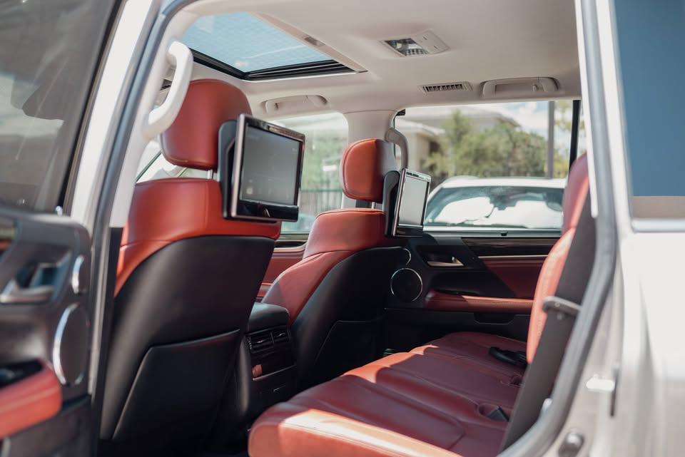 2017 Lexus LX570 in Phoenix, AZ (photo 10) — photo 10