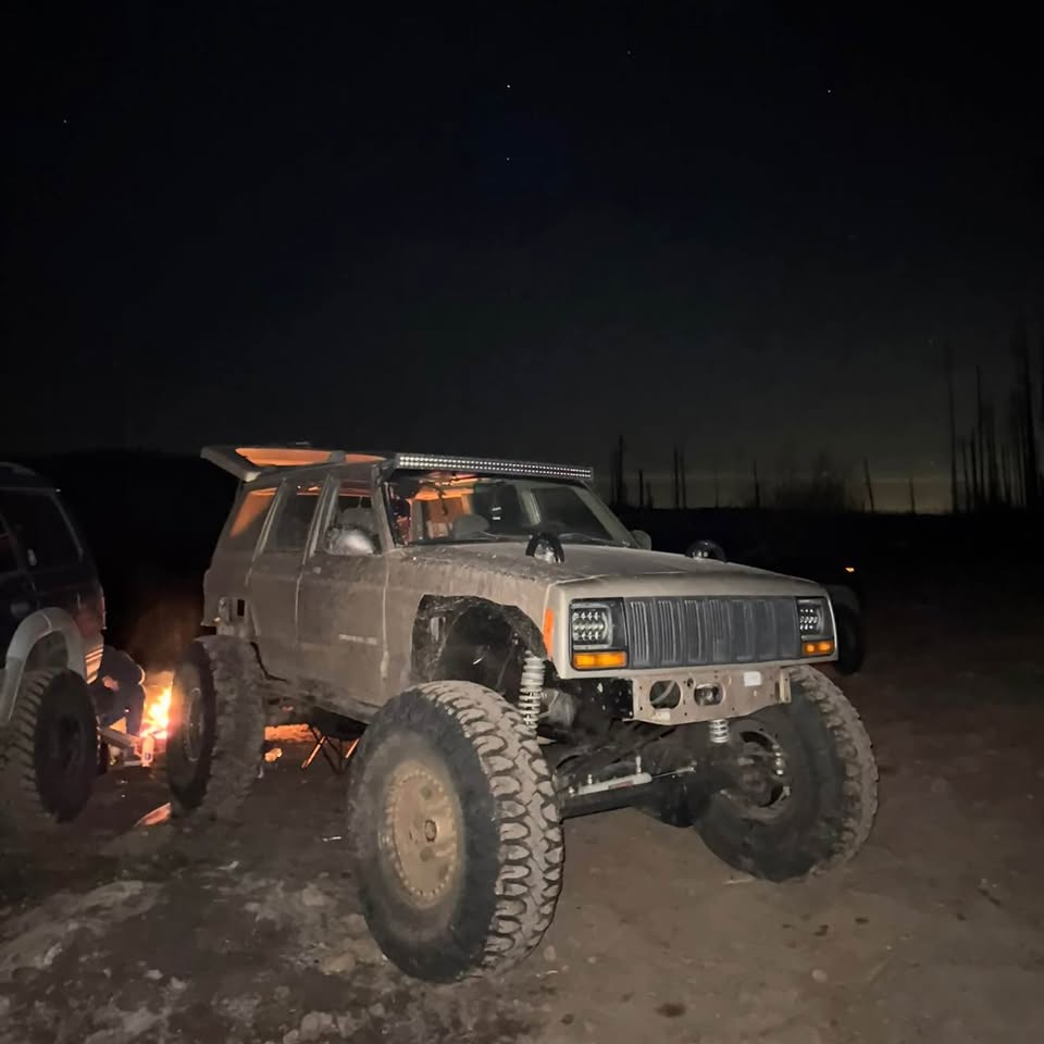1998 Jeep Cherokee · Classic Sport Utility 4D in Portland, OR (photo 6)