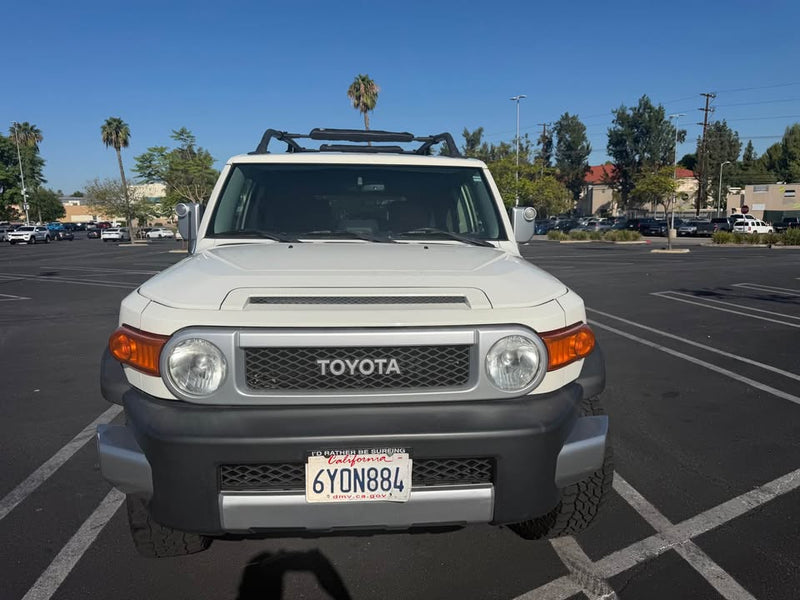 2013 Toyota FJ Cruiser · Sport Utility 2D in Tarzana, CA (photo 2) — photo 2