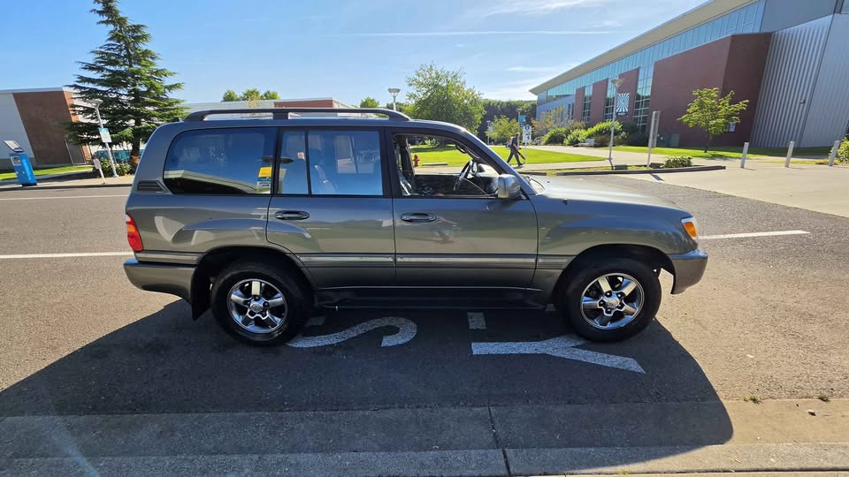 1998 Toyota Landcruiser · Sport Utility 4D in Portland, OR (photo 4) — photo 4