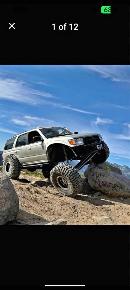 2000 Toyota 4Runner · Limited Sport Utility 4D (photo 1) — photo 1