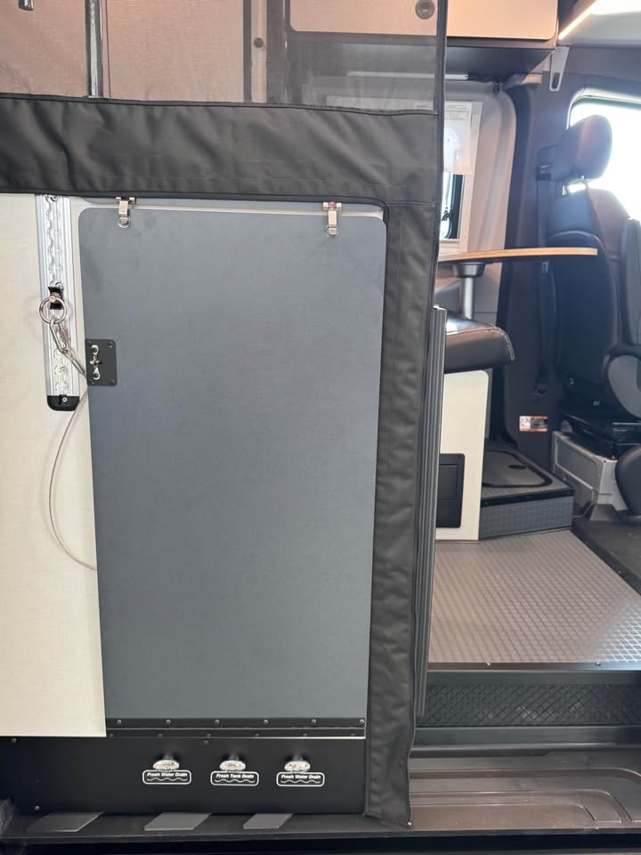 2026 Winnebago Revel Sport 44N in Fort Worth, TX (photo 7) — photo 7