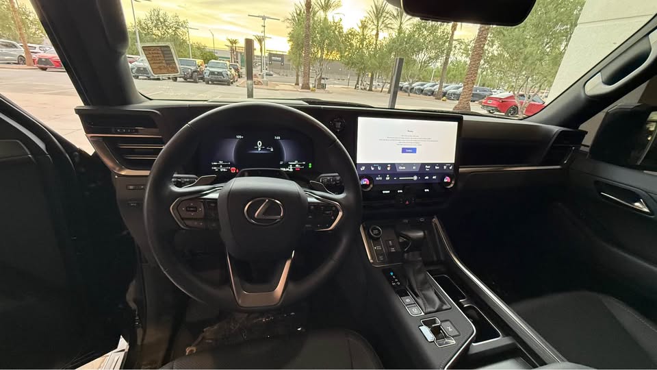 2025 Lexus GX · GX 550 Premium Plus in Scottsdale, AZ (photo 8) — photo 8
