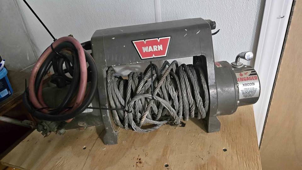 Used Warn X8000i winch in Colonia, NJ (photo 1) — photo 1
