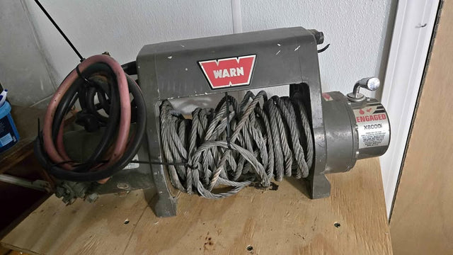Used Warn X8000i winch in Colonia, NJ (photo 1)